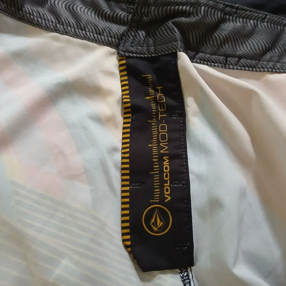 Volcom mod tech